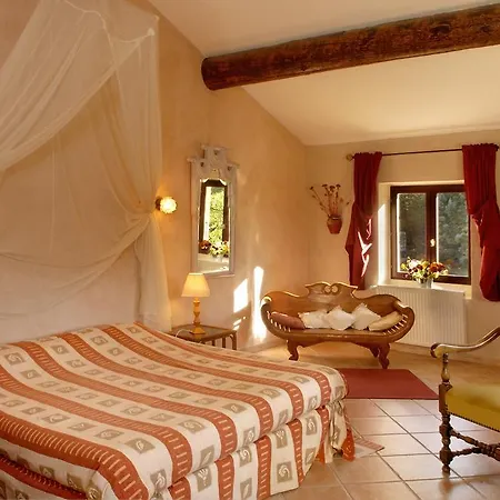 Maison D'hotes Les Fougeres בית הארחה *